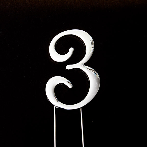 Metal cake topper with the number 3 in Silver
